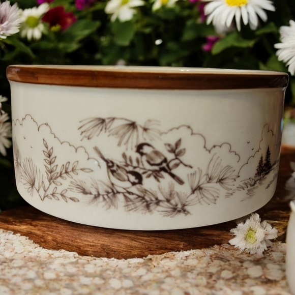 Vtg 80's Down East Crafts Black Cap Chickadee Soup Casserole Cup Bowl Stoneware - Picture 2 of 8